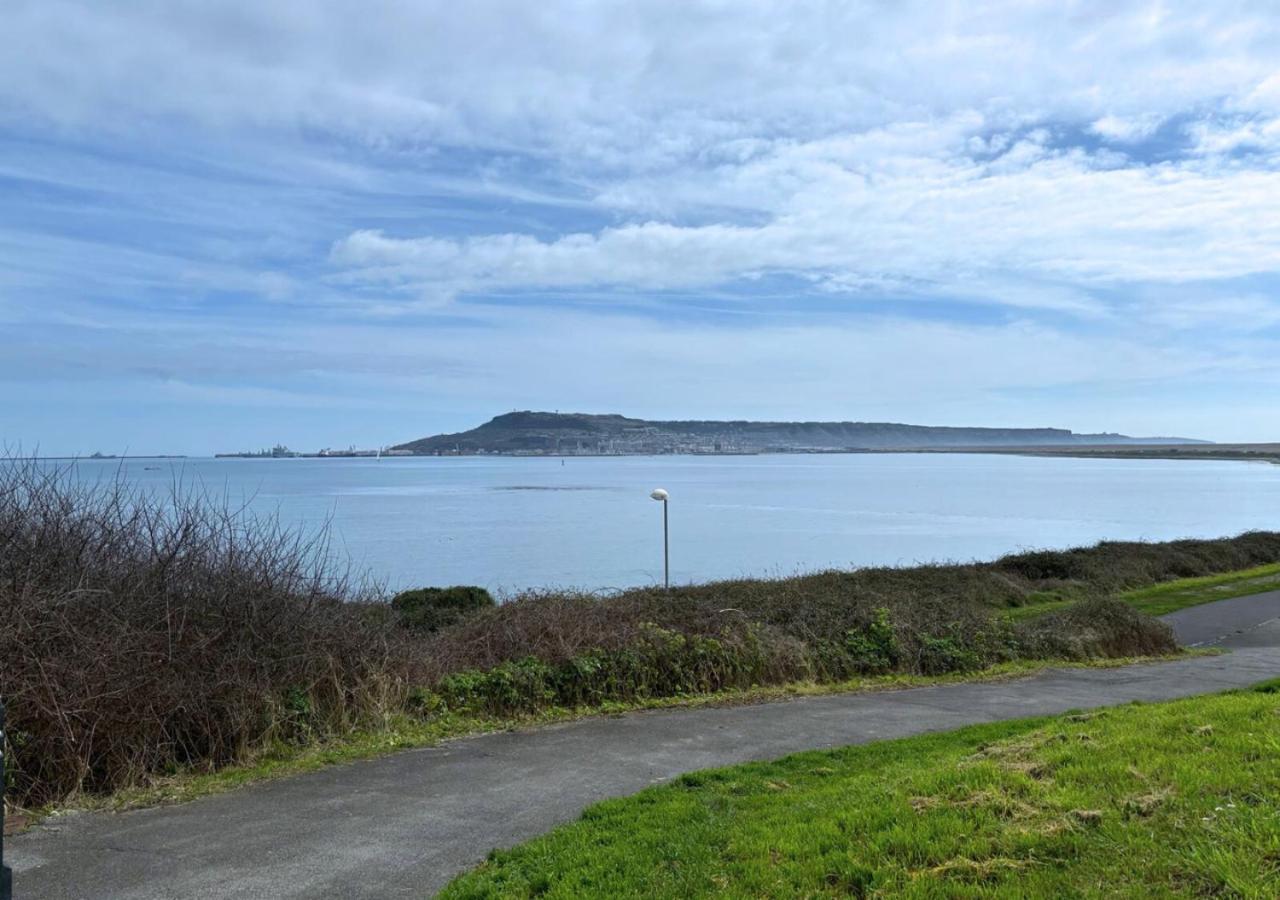 Chalkhill View - Idyllic Sea Views Parking Villa Wyke Regis Exterior foto